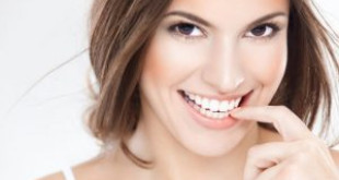 Làm trắng răng bằng laser có ảnh hưởng nghiêm trọng gì đến sức khỏe?